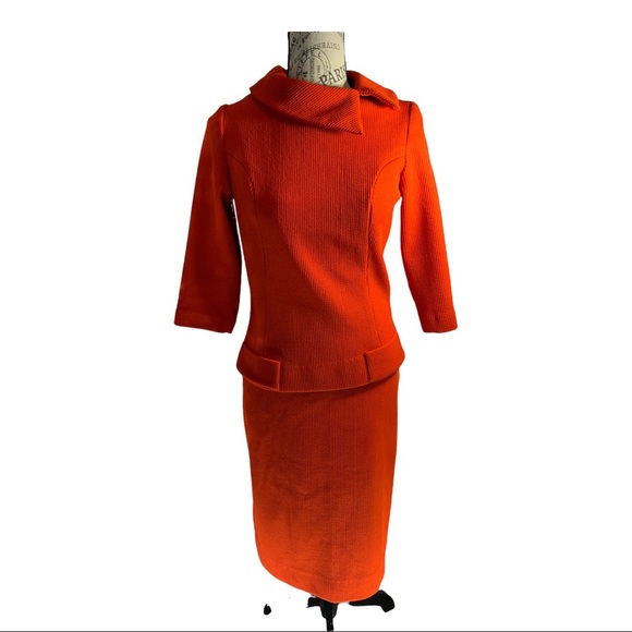 Elegant Orange Skirt Set - Picture 9 of 9